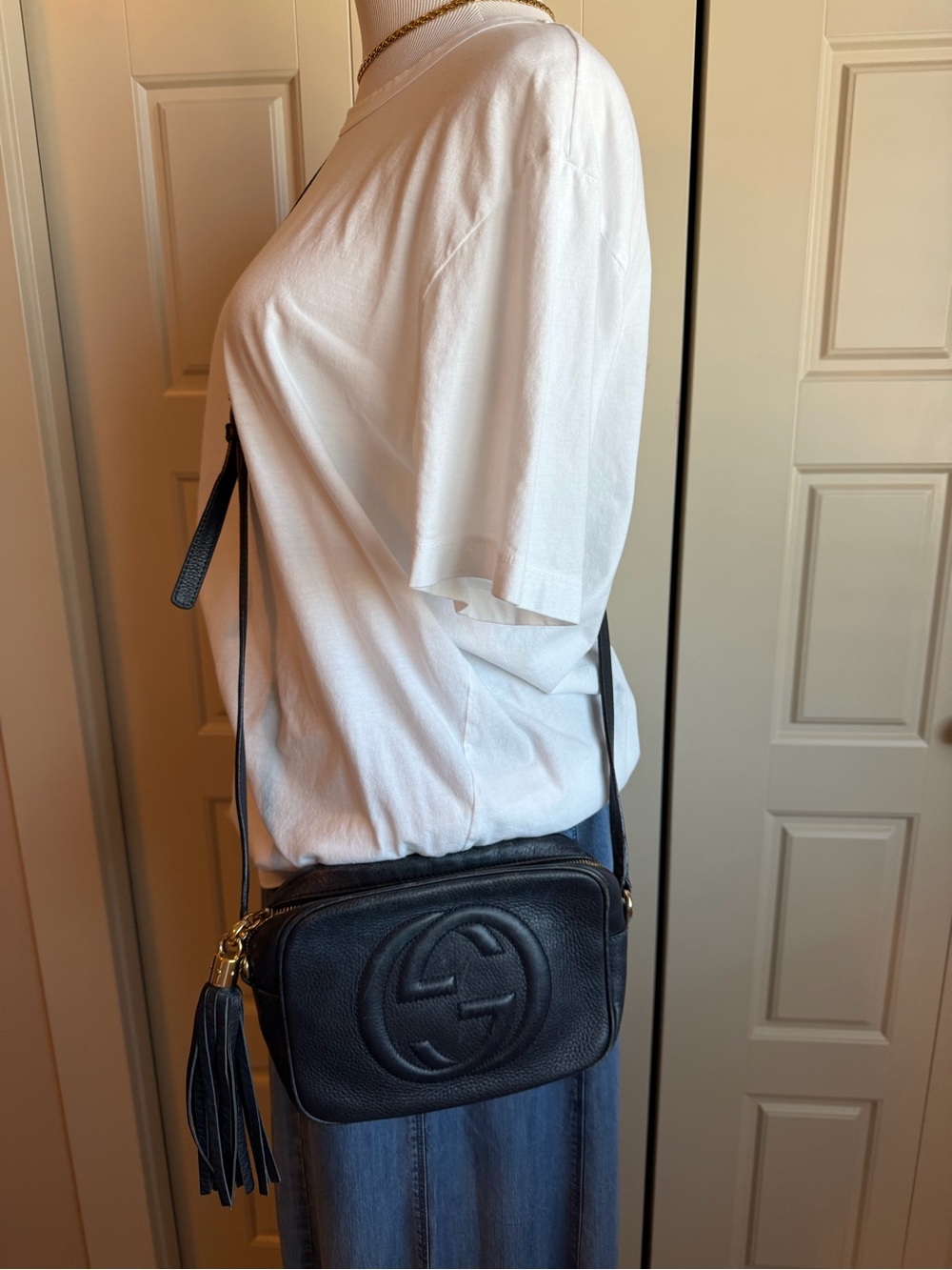 Authentic Gucci Blue leather Soho Disco Crossbody Bag, dust bag - Picture 2 of 12